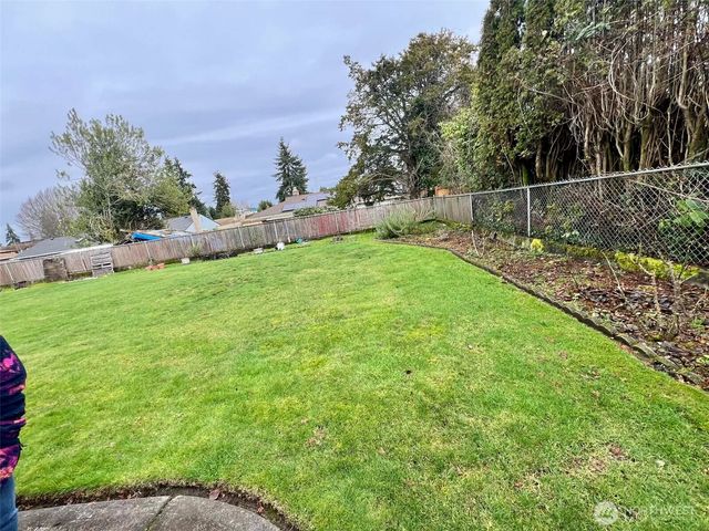 10621 Westwood Drive SW, Lakewood, WA 98499