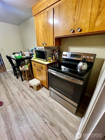 10621 Westwood Drive SW, Lakewood, WA 98499