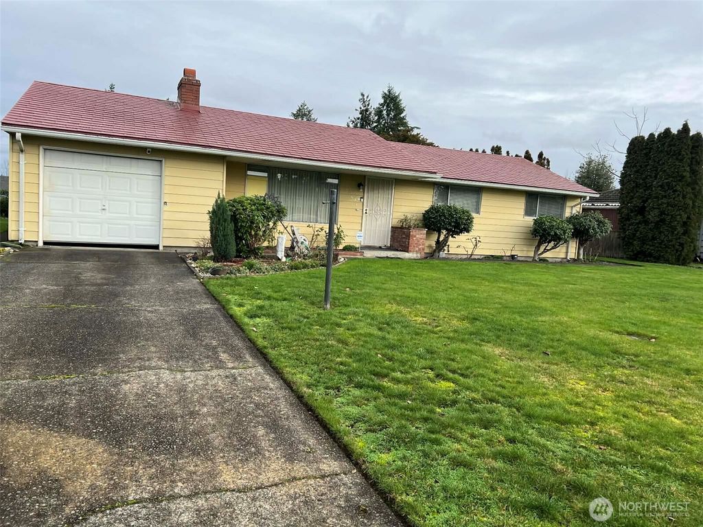 10621 Westwood Drive SW, Lakewood, WA 98499