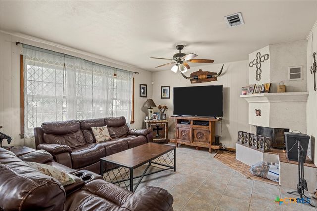 2554 State Highway 22, Whitney, TX 76692