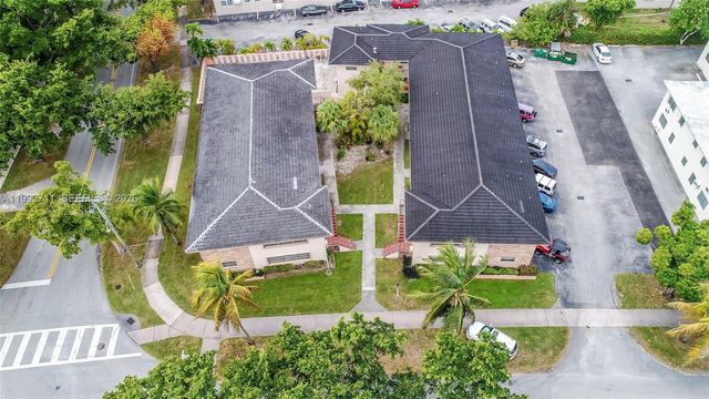 1250 S Alhambra Cir 12A, Coral Gables, FL 33146