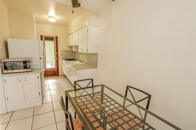 1250 S Alhambra Cir 12A, Coral Gables, FL 33146