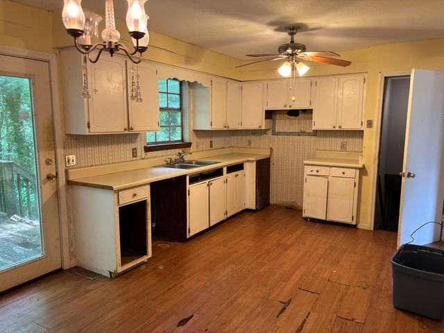 1017 Hillcrest Road, Hixson, TN 37343