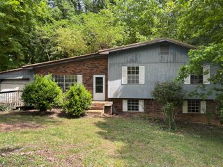1017 Hillcrest Road, Hixson, TN 37343