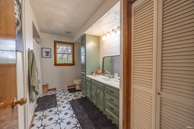 342 N Meridian Road, Jasper, IN 47546