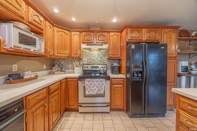 342 N Meridian Road, Jasper, IN 47546