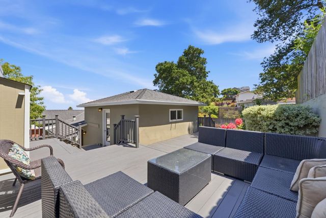 416 Middle Road, Belmont, CA 94002