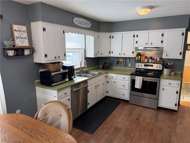 702 Beryl Drive, Kent, OH 44240