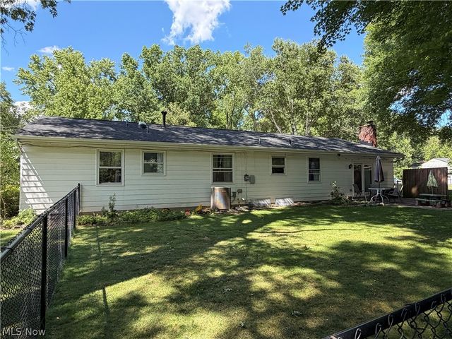 702 Beryl Drive, Kent, OH 44240