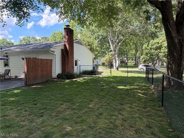 702 Beryl Drive, Kent, OH 44240