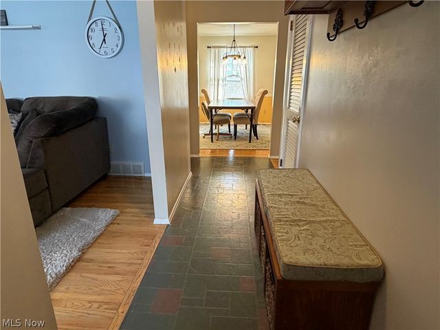 702 Beryl Drive, Kent, OH 44240