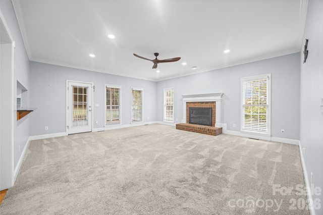 7015 Olde Sycamore Drive, Charlotte, NC 28227