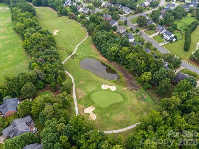 7015 Olde Sycamore Drive, Charlotte, NC 28227