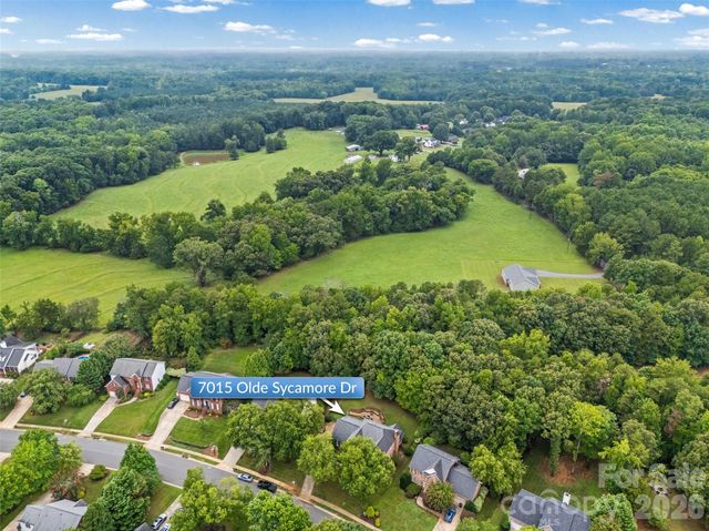 7015 Olde Sycamore Drive, Charlotte, NC 28227