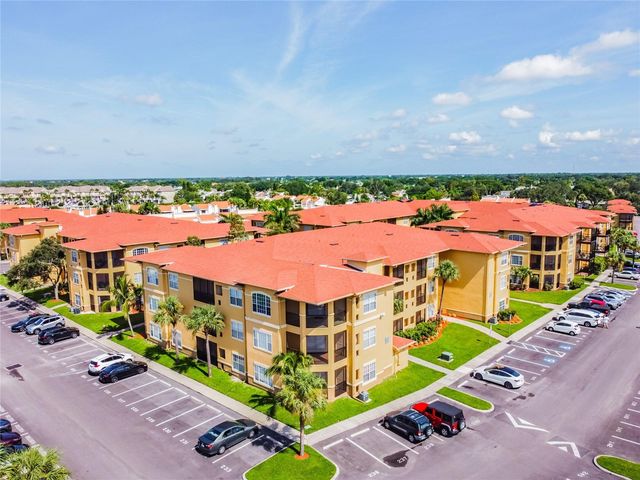4307 BAYSIDE VILLAGE DRIVE 104, Tampa, FL 33615