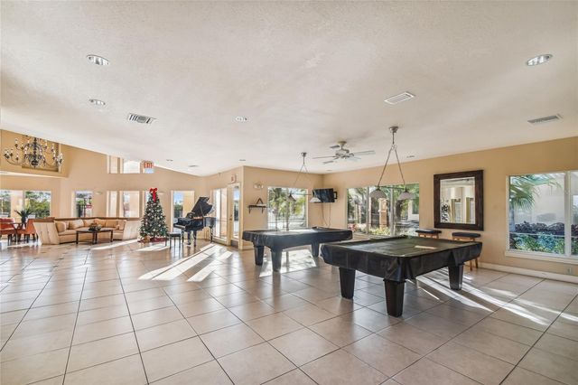 4307 BAYSIDE VILLAGE DRIVE 104, Tampa, FL 33615