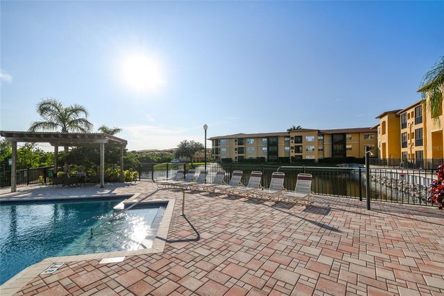 4307 BAYSIDE VILLAGE DRIVE 104, Tampa, FL 33615