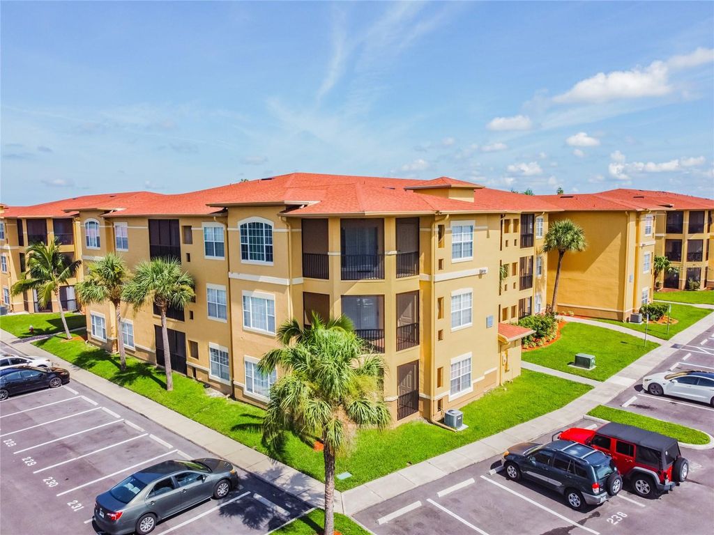 4307 BAYSIDE VILLAGE DRIVE 104, Tampa, FL 33615