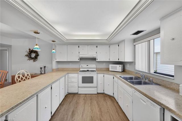 4570 Trawler CT # 102, Fort Myers, FL 33919