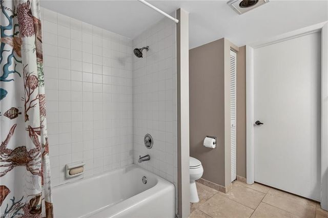 4570 Trawler CT # 102, Fort Myers, FL 33919