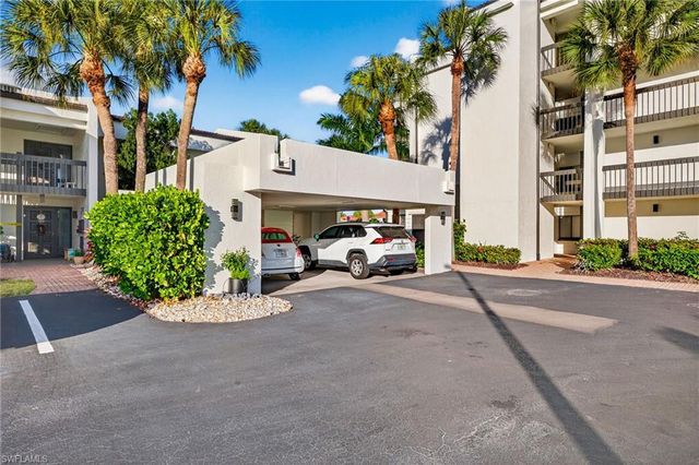 4570 Trawler CT # 102, Fort Myers, FL 33919
