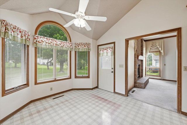 163 NORWOOD Drive, Council Bluffs, IA 51503