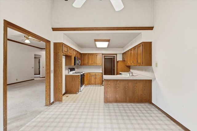163 NORWOOD Drive, Council Bluffs, IA 51503