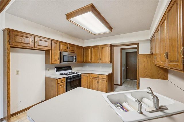 163 NORWOOD Drive, Council Bluffs, IA 51503