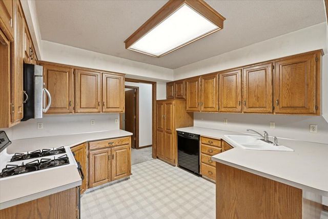 163 NORWOOD Drive, Council Bluffs, IA 51503