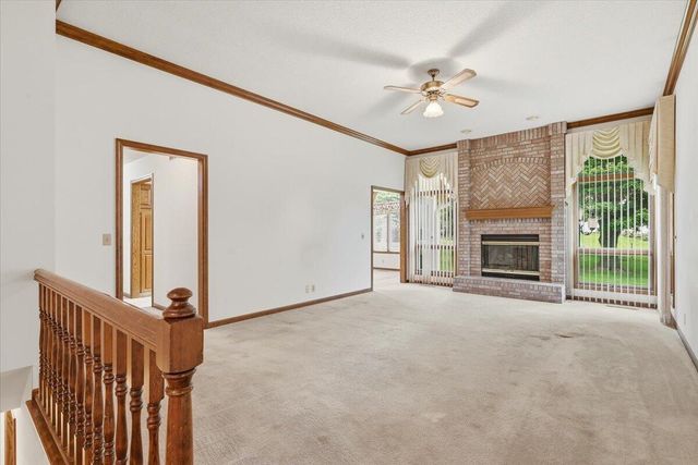 163 NORWOOD Drive, Council Bluffs, IA 51503