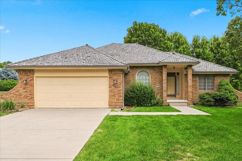 163 NORWOOD Drive, Council Bluffs, IA 51503