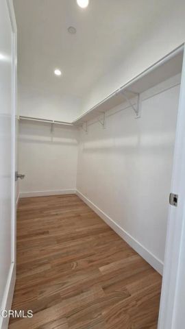 915 N Ridgewood Place, Los Angeles, CA 90038