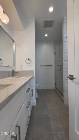 915 N Ridgewood Place, Los Angeles, CA 90038
