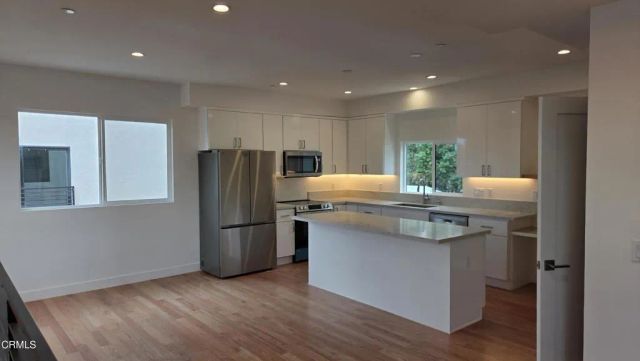 915 N Ridgewood Place, Los Angeles, CA 90038