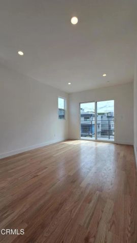 915 N Ridgewood Place, Los Angeles, CA 90038