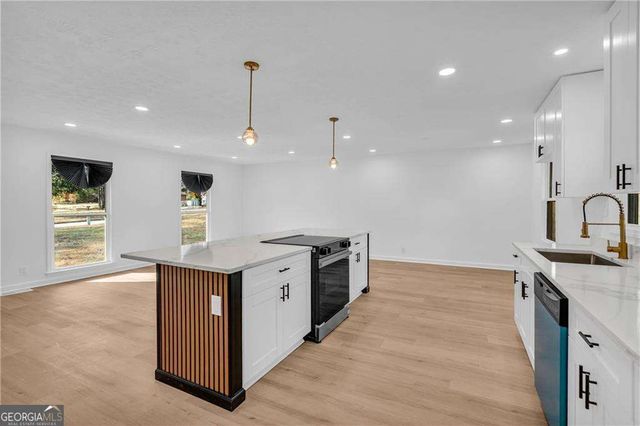 5240 Omalley Lane, Stone Mountain, GA 30088