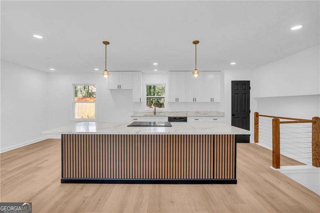 5240 Omalley Lane, Stone Mountain, GA 30088