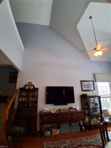 113 Ellery ST, Yorktown, VA 23692