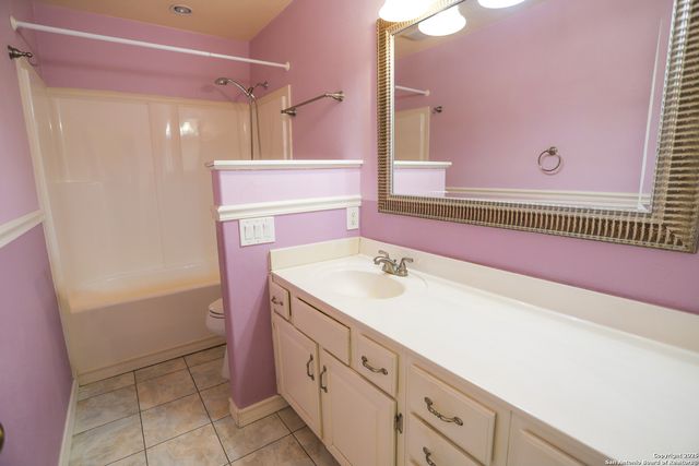 8227 Capricorn, Universal City, TX 78148