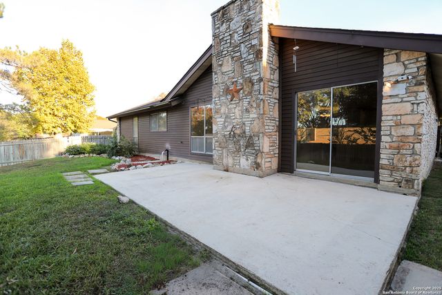 8227 Capricorn, Universal City, TX 78148