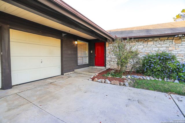 8227 Capricorn, Universal City, TX 78148