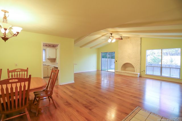 8227 Capricorn, Universal City, TX 78148