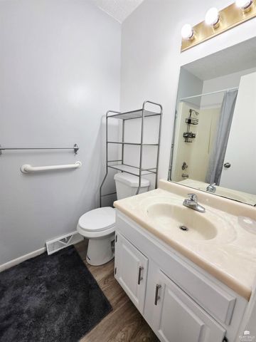 510 Beck Drive, Junction City, KS 66441