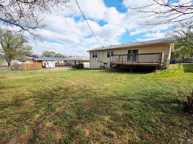 510 Beck Drive, Junction City, KS 66441