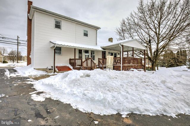 1295 READING RD, Denver, PA 17517