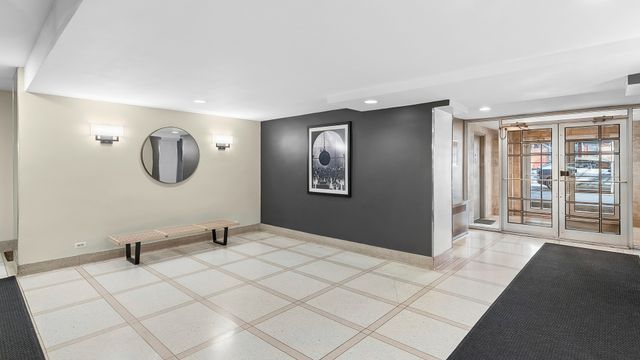 408 W 34th St Apt 6A, New York City, NY 10001