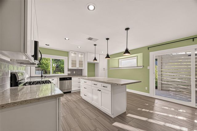 2119 Braesmeadow Lane, Sugar Land, TX 77479