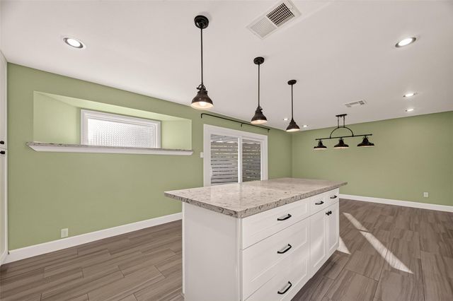 2119 Braesmeadow Lane, Sugar Land, TX 77479