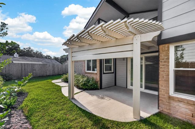 2119 Braesmeadow Lane, Sugar Land, TX 77479