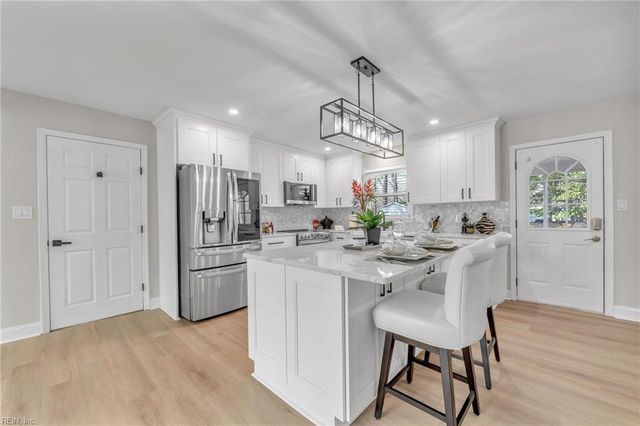 337 Willard DR, Chesapeake, VA 23322